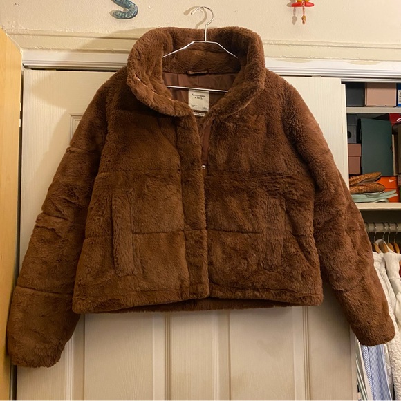 Abercrombie & Fitch Faux Fur Mini Puffer Jacket Chestnut Brown L - Picture 1 of 4